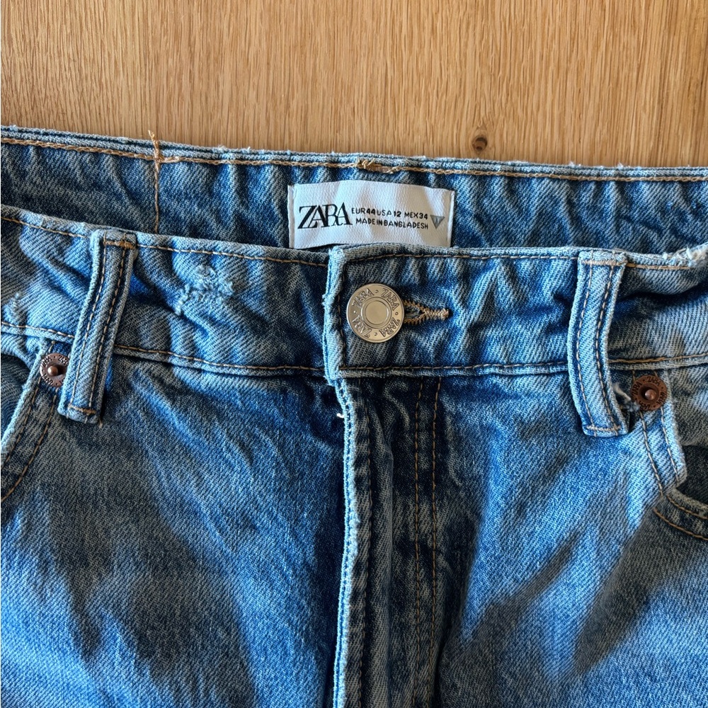 High Rise Mom Fit Zara Blue Denim Jeans, Size 12